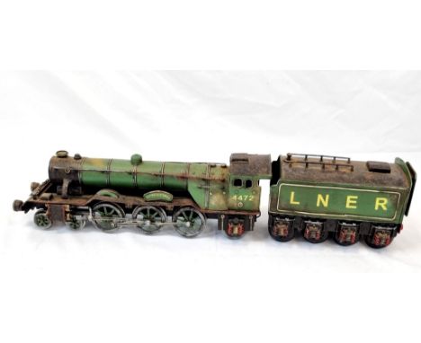 A Vintage Flying Scotsman Train - Two parts.40 and 23cm. A/F 