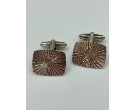 Vintage solid SILVER pair of CUFFLINKS  with clear hallmark for Birmingham 1968. 
