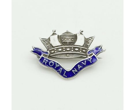 A Vintage Silver and Enamel Royal Navy Brooch. 3cm.In excellent condition. 