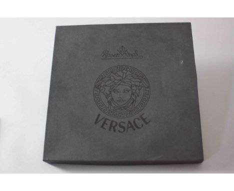 Two Rosenthal ceramic Versace Green Floralia large wall plates with their original boxes. Diameter.24cm. 