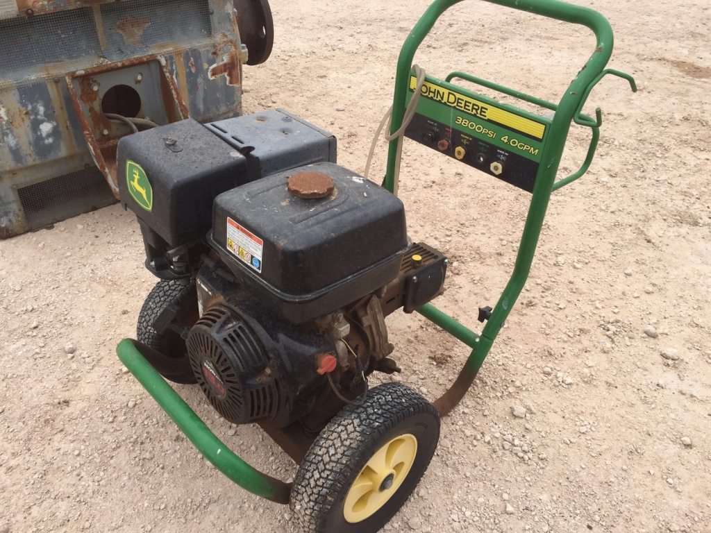 John Deere 3800 PSI Pressure Washer, Honda engine