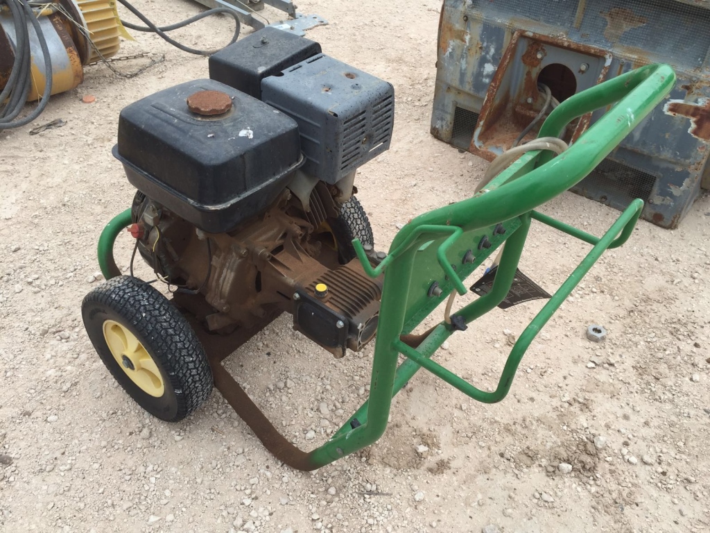 John Deere 3800 PSI Pressure Washer, Honda engine