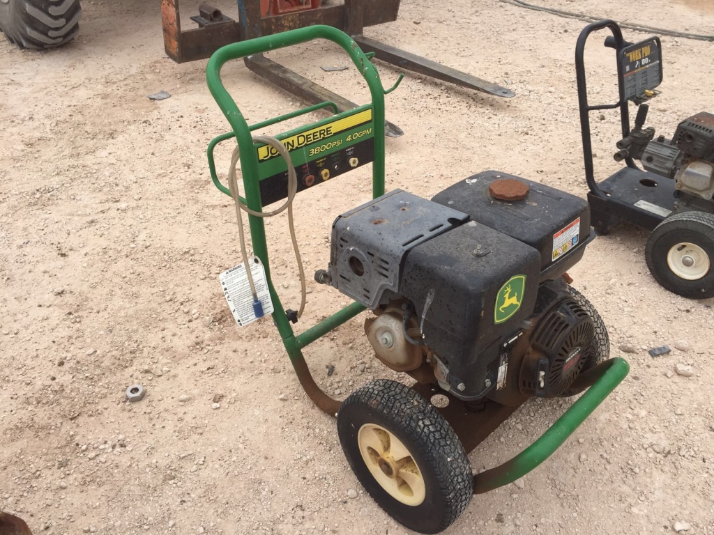 John Deere 3800 PSI Pressure Washer, Honda engine