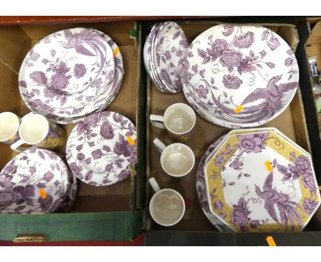 A collection of Spode Kingsley pattern dinner wares to include serving dishes, dinner plates and mugs (two boxes)