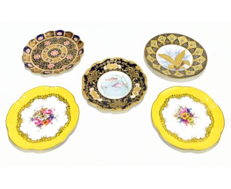 R AUSTIN FOR COALPORT; a hand painted cabinet plate with scalloped edge, centrally decorated with fish inside gilt decoration