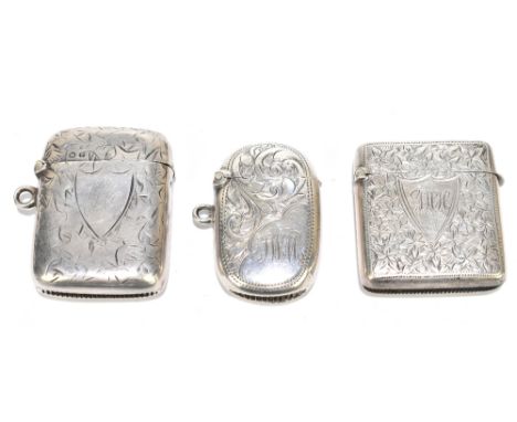 JOSEPH GLOSTER; an Edwardian hallmarked silver vesta case, with engraved detailing, Birmingham 1905, with a square shaped ves