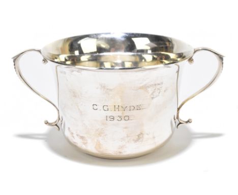 WILLIAM HUTTON &amp; SONS; a George V hallmarked silver twin handled porringer, Birmingham 1929, height 7cm, 7.8ozt/243g.Addi