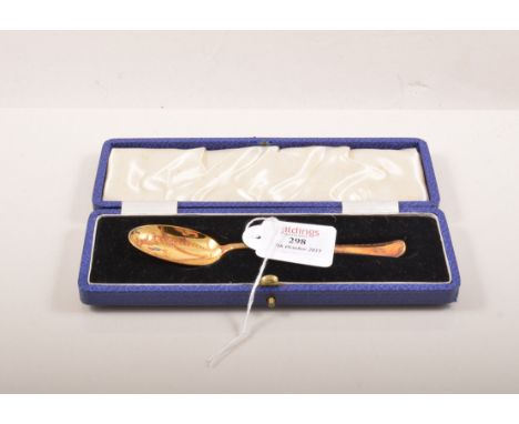 Victorian silver spoon and fork, Sheffield 1899, reeded handles with engraved initials, a pair of silver napkin rings and a V