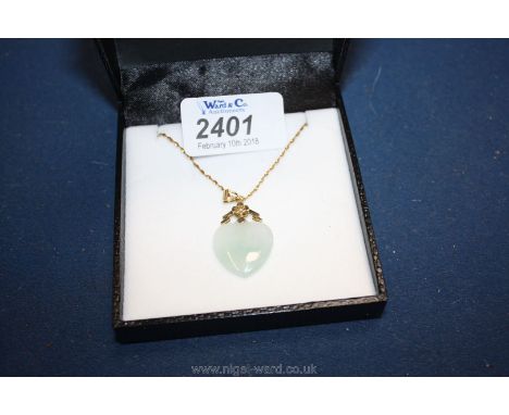 A 14ct yellow gold Jade Necklace, hallmarked 585 and 14K