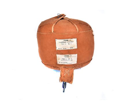A Parachute Assembly Type R Mk.2, Ref. No.15D/395, complete in bag, also with label Pack Type R Mk.4 for Nylon Rigging Lines 
