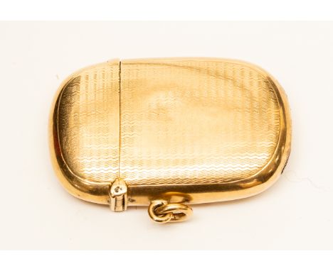 A 9ct gold curved rectangular vesta case, engine turned, maker B&S, Birmingham 1926, size approx 50mm x 30mm, approx 22 gmsCo