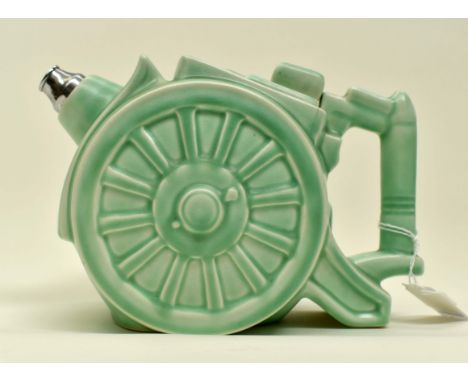 Green Canon teapot (1930's)