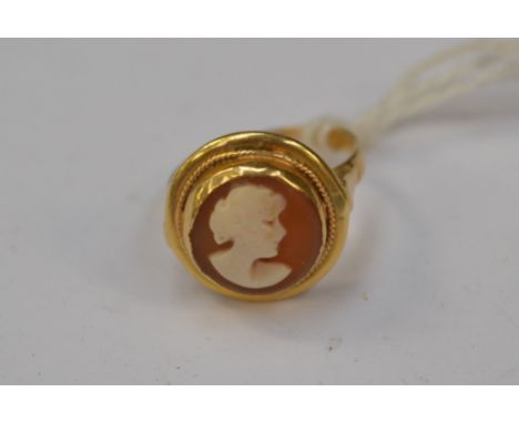A Georgian cameo ring, high carat gold set (untested), size G, total gross weight approx 3.4gms