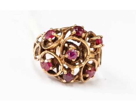 9ct gold garnet set ring, size P½, 6.6 grams approx