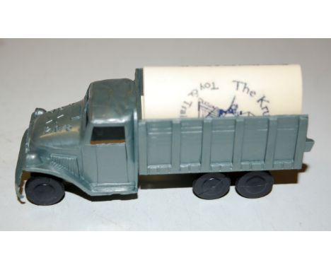 A plastic limited edition release USA military open wagon, as released for the 5th Annual Marx Toy & Train Collectors Nationa