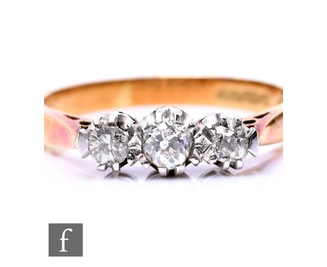 An 18ct hallmarked diamond three stone ring, claw set stones, weight 3g, ring size M.
