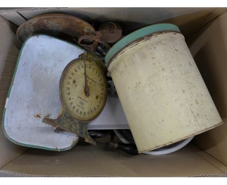 Metalware including a set of kitchen scales, Salter spring scales, enamel bowls, tin, etc. **PLEASE NOTE THIS LOT IS NOT ELIG