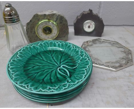 A barometer thermometer, five Wedgwood plates and a glass and plated tray, etc. **PLEASE NOTE THIS LOT IS NOT ELIGIBLE FOR PO