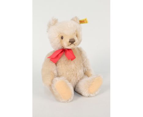 A Steiff mohair bear 0201/26