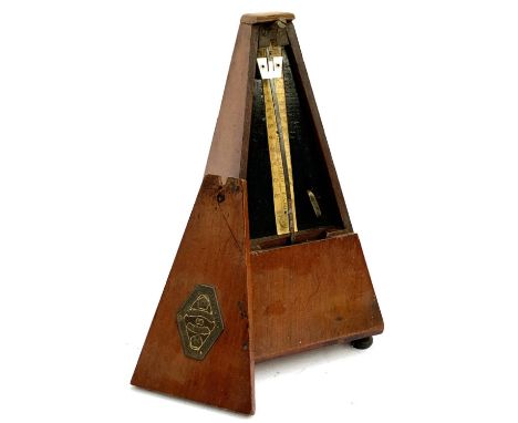 A mahogany cased Maelzel Paris metronome (working), 21cmH 