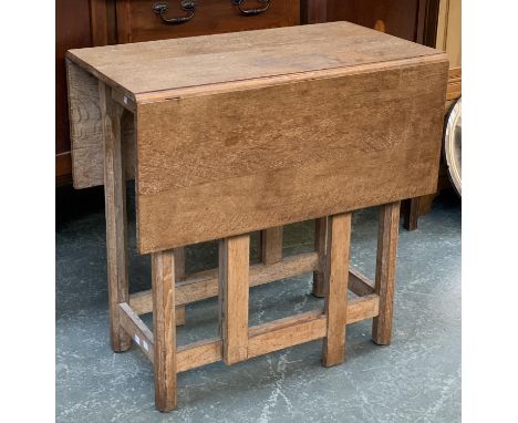 A Cotswold school light oak gateleg table, rectangular top, on octagonal faceted supports, 71x40x72cmH, each leaf 30cmW 
