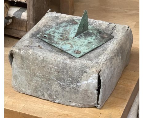 A copper sundial mounted on a lead base (af), the sundial 11cm2 