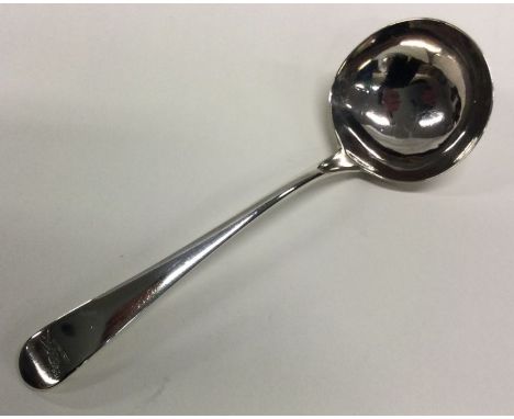 HESTER BATEMAN: A good OE pattern silver sauce ladle. London 1782. Approx. 41 grams. Est. £45 - £50.