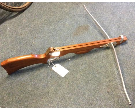 A Continental crossbow. Est. £20 - £30.