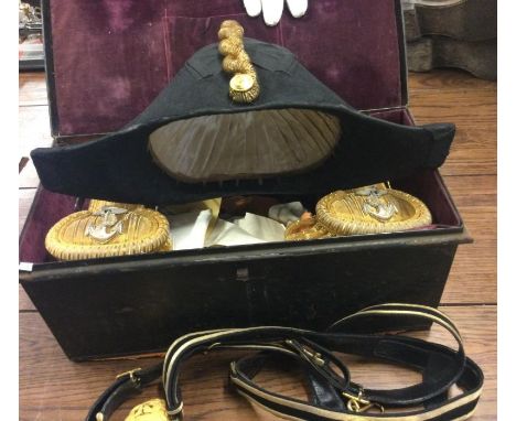 A good cased pair of Naval epaulettes together with matching belt and bicorne contained within original tin case. Est. £150 -
