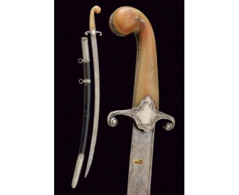 dating: Second half of the 19th Century provenance: Turkey, Slightly curved, single-and-false-edged, damask blade, slightly w