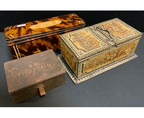 A late 19th century Huntley &amp; Palmers two section biscuit tin/ tea caddy, embossed with Queen Elizabeth I Visit to Tilbur