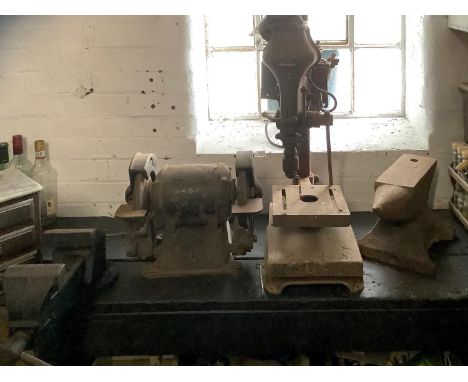 A Record no 4 bench vice; a bench anvil; a bench grinding wheel; a pillar drillThis lot must be collected from S44 5SU on Fri