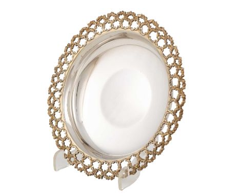 By Stuart Devlin, a modern parcel-gilt silver shallow bowl, London 1985, circular form, pierced silver-gilt filigree/lace bor