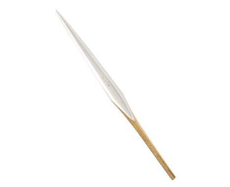 By Stuart Devlin, a modern parcel-gilt silver paperknife, London 1979, tapering form, textured silver-gilt handle, length 30.