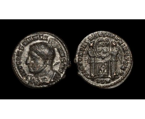  319 AD. London mint. Obv: IMP CONSTANTINVS AG legend with cuirassed bust left, wearing high-crested helmet and holding spear