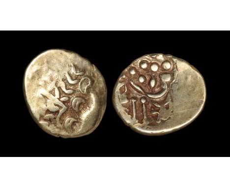  70-10 BC. Obv: wreath, cloak and crescents. Rev: disjointed horse left, rectangular head with large pellets; lowermost of th
