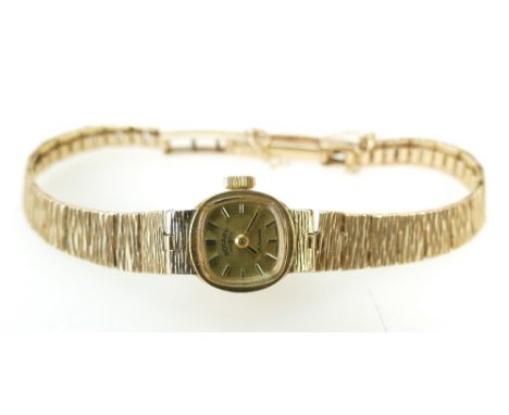 9ct gold ladies Rotary wristwatch with 9ct bracelet, gross weight 15.2 grams