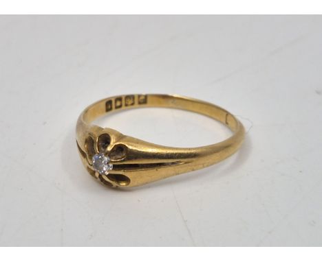 An 18ct. gold and single diamond ring, London 1914, set single round brilliant cut diamond, size UK Q-Q 1/2. (gross weight 2.