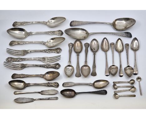A quantity of silver flatware, various patterns, dates and makers. (total weight 880.0g/28.29Toz.). (qty)&nbsp;