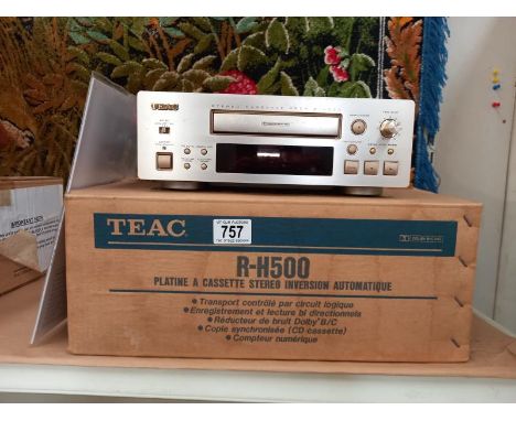 A boxed Teal R-H500 platine A cassette stereo invesian automatique