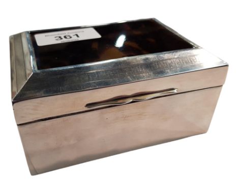 SILVER AND TORTOISESHELL TRINKET BOX BIRMINGHAM 1921 