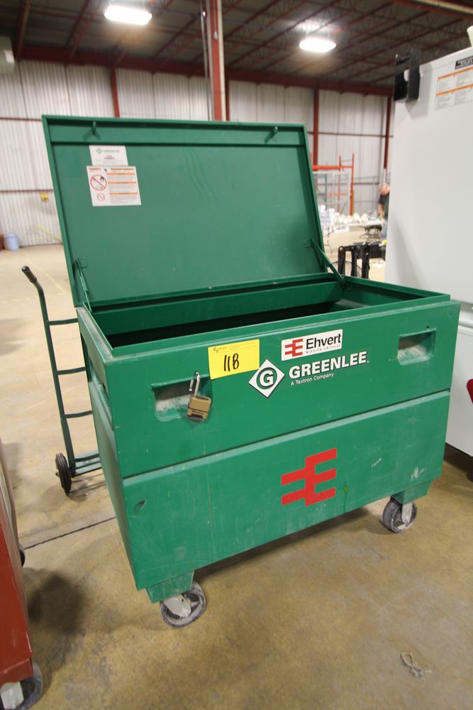 GREENLEE 3048 STEEL JOB SITE TOOL STORAGE BOX ON CASTORS