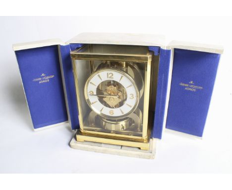 Jaeger-LeCoultre, Atmos V mantel clock. Circa 1960s, Caliber 526-5, serial no. 217980, the gilt-brass case with spirit level 