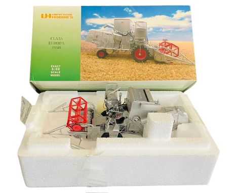A boxed Universal Hobbies 1:32 scale model Claas Europe 1958 Combine Harvester