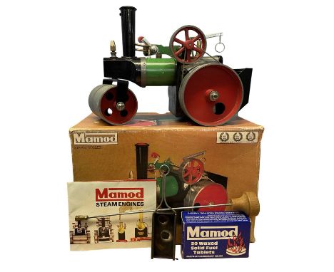 A boxed Mamod SR1a Steam Roller