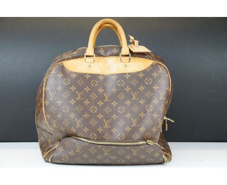 Louis Vuitton Evasion monogram sports bag travel luggage, brass LV hardware, zip top, internal canvas lining, shoe compartmen