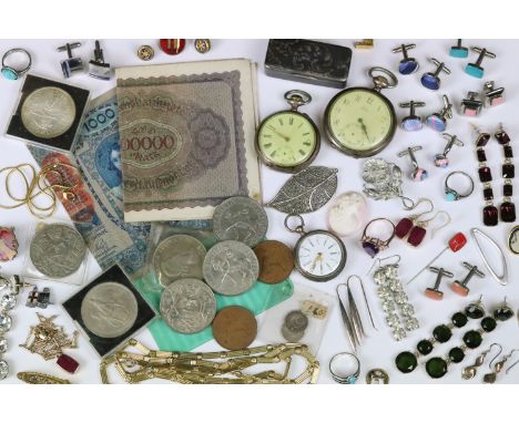 Cigar box and contents including pocket watches, coins, snuff box, cufflinks, jewellery etc