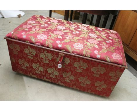 Large upholstered storage box with floral print fabric, lined, H 50cm, W 110cm, D 59cm