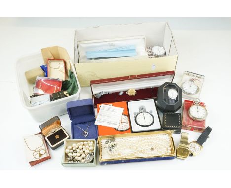 A collection of watches and stopwatches to include a boxed Heuer stopwatch, two Lemania stopwatches, Montine wristwatch, gold