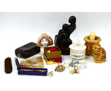 Mortar and Pestle, lovers group, Wade Whimsies, dictorphone, etc:- One Tray.